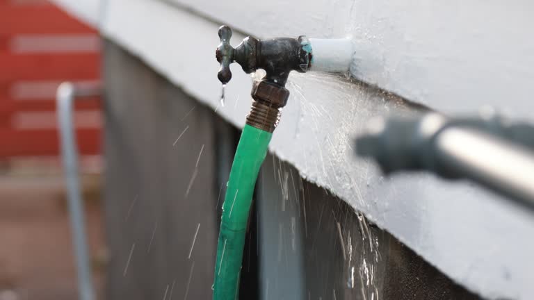 Affordable siding repair and maintenance services in Ellicott City, MD